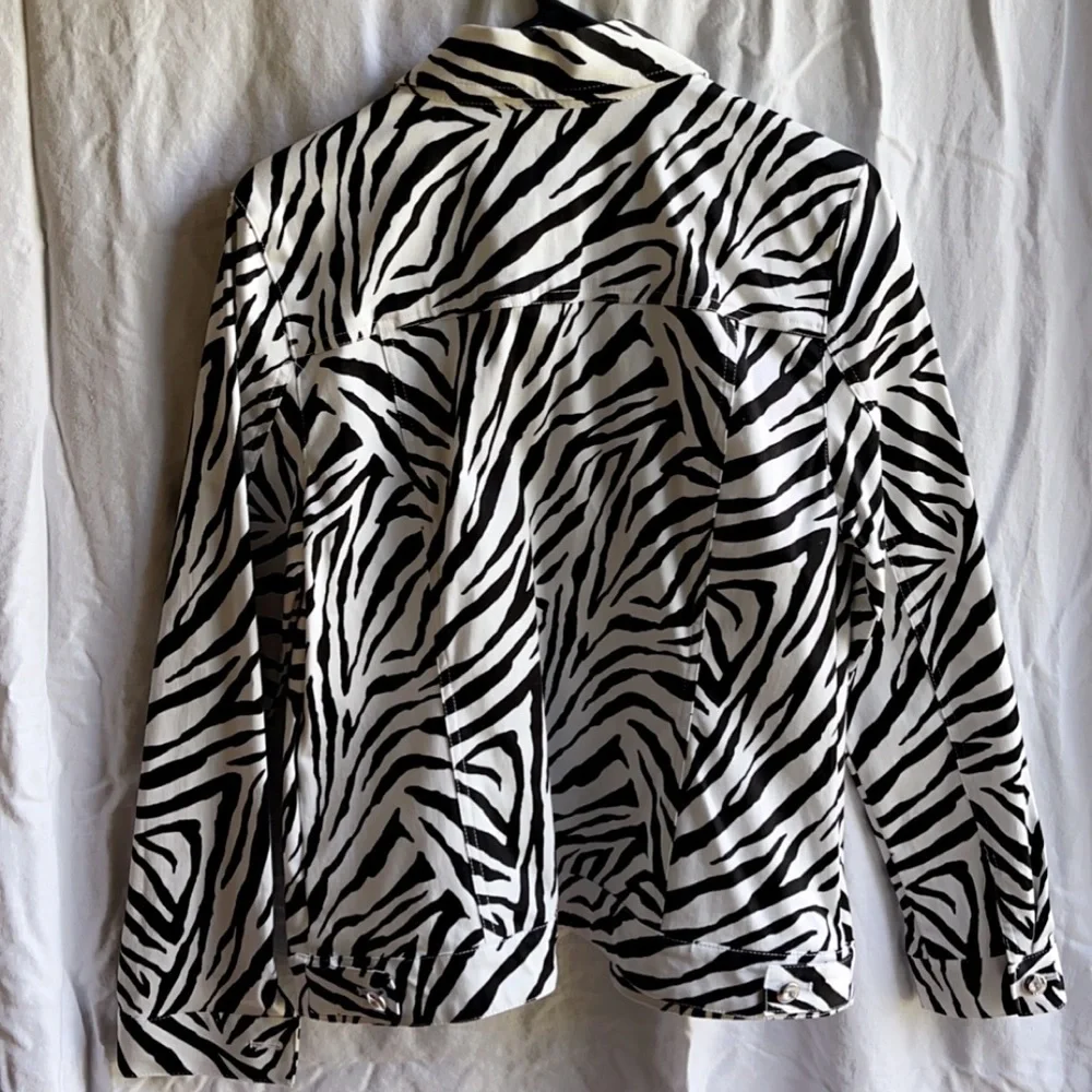 attyre zebra blazer / jacket 🦓 - Picture 2 of 4